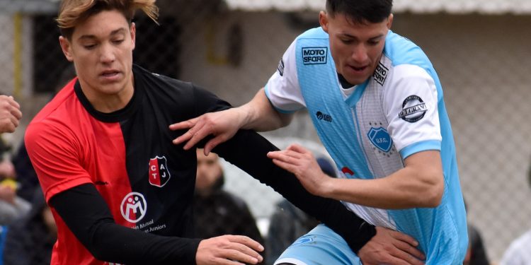La Copa Santa Fe de fútbol masculino hace rodar la pelota en toda la provincia