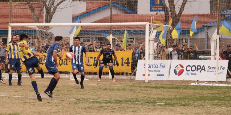 Fin de semana a puro fútbol: Días, horarios y árbitros de la tercera fase