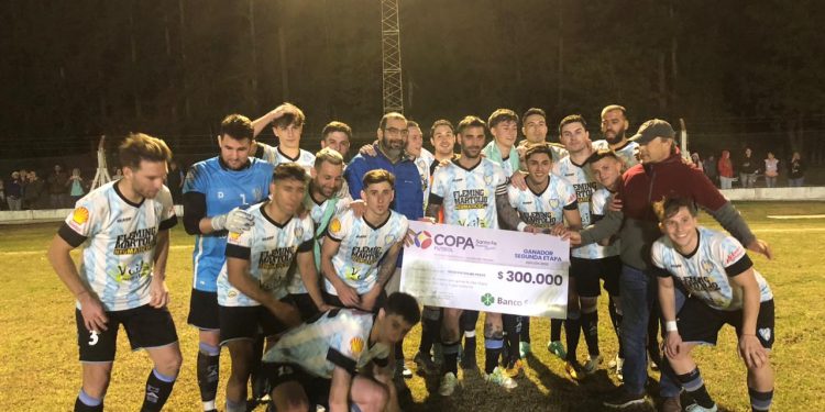 Atlético Sastre y Atlético Carcarañá sacaron boleto a la tercera etapa de la Copa Santa Fe