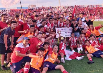Unión se quedó con el Clásico Santafesino y es finalista