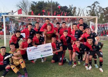 Colón goleó a Juventud de Malabrigo y habrá clásico santafesino en semifinales