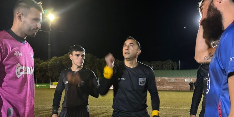 Fútbol masculino: ternas arbitrales confirmadas para los encuentros venideros