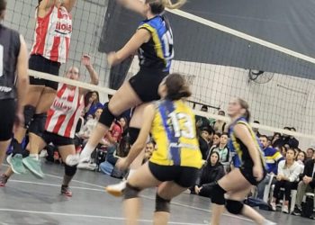 Comienza la actividad de vóley con un partido en Rafaela