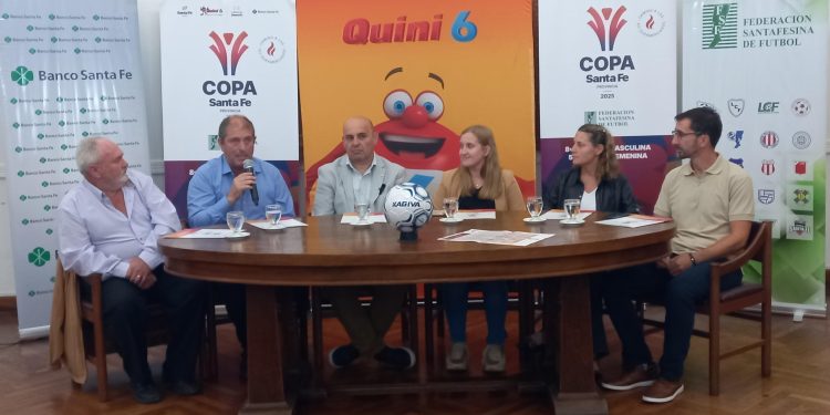 La Copa Santa Fe de fútbol visitó la casa del campeón