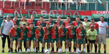 Fútbol: De punta a punta, la provincia unida por la pelota en un gran domingo