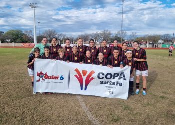 Fútbol femenino: Juventud de Esperanza sacó ventaja en la ida