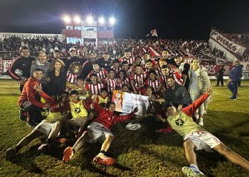 Rugió el León: 9 de Julio de Rafaela eliminó a Rosario Central